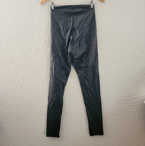 Commando Textured faux Leather Leggings Size Medium - Picture 2 of 6